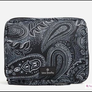 Vera Bradley Wipes Pouch Stellar Paisley